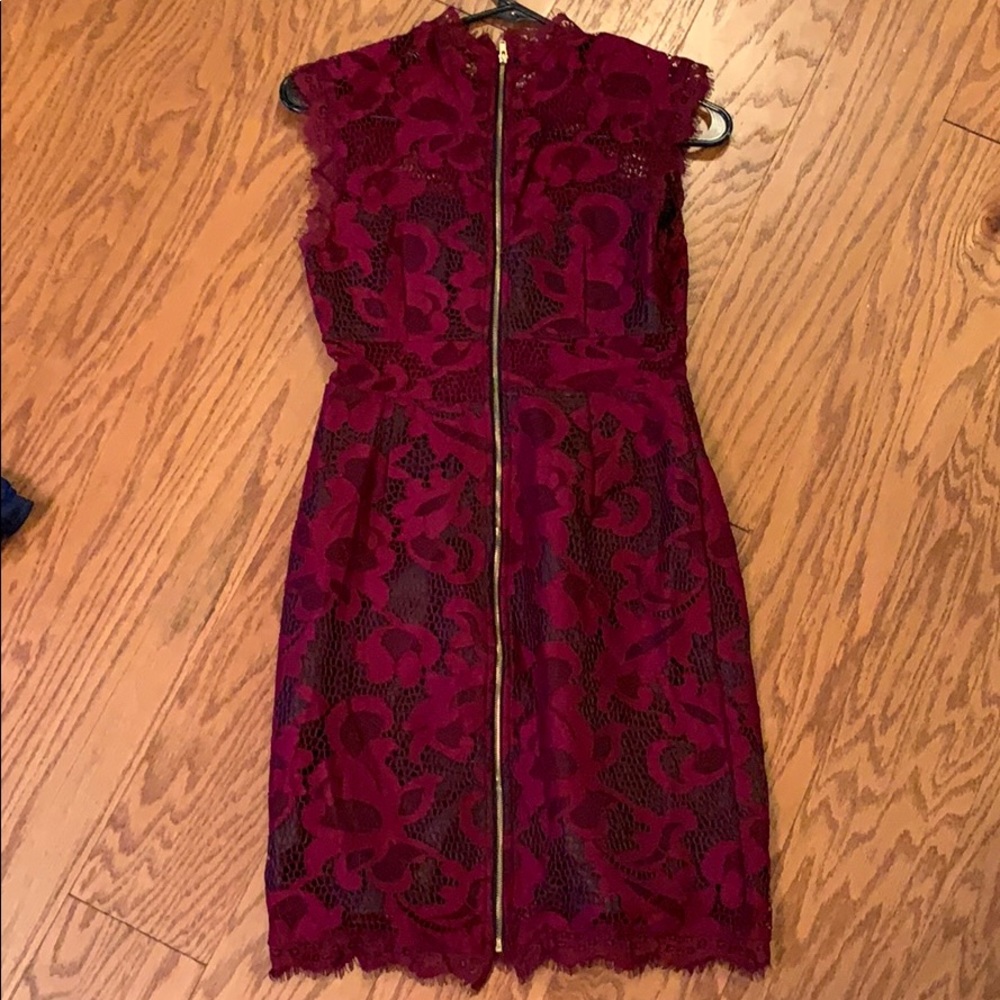 Lace mini dress - Picture 2 of 4